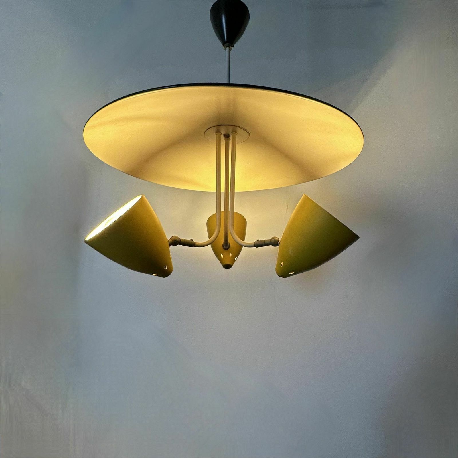 Hala Zeist Hanglamp J.H. Busquet Pendant, Ca. Jaren 1950 photo vintage