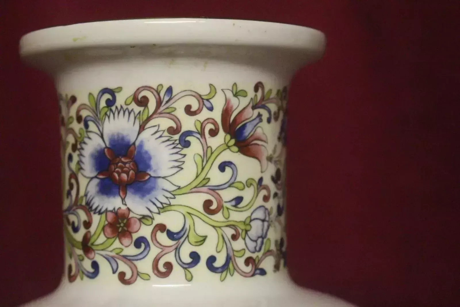 photo furniture Antiques Enameled Porcelain & Pottery Ginger Vase Chinese Hand Painted