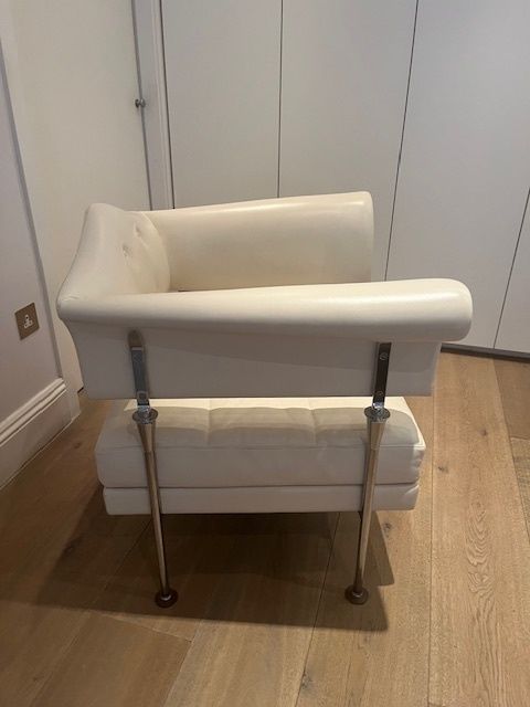 Poltrona Frau Hydra Armchair Off White 01sc Leather photo 1900.0