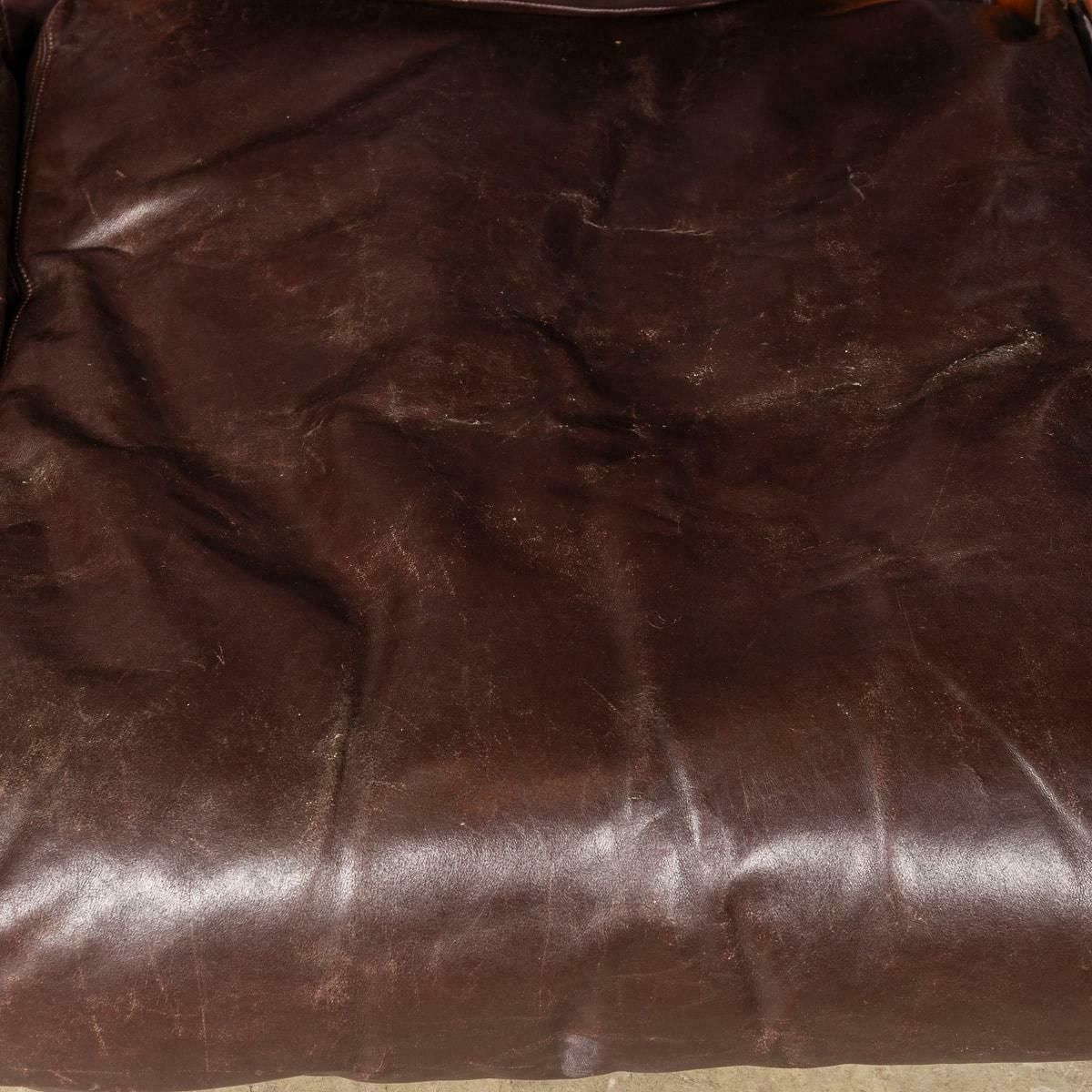 photo vintage A 20th Century Italian Brown Leather Sofa By Gae Aulenti For Poltronova C.1962