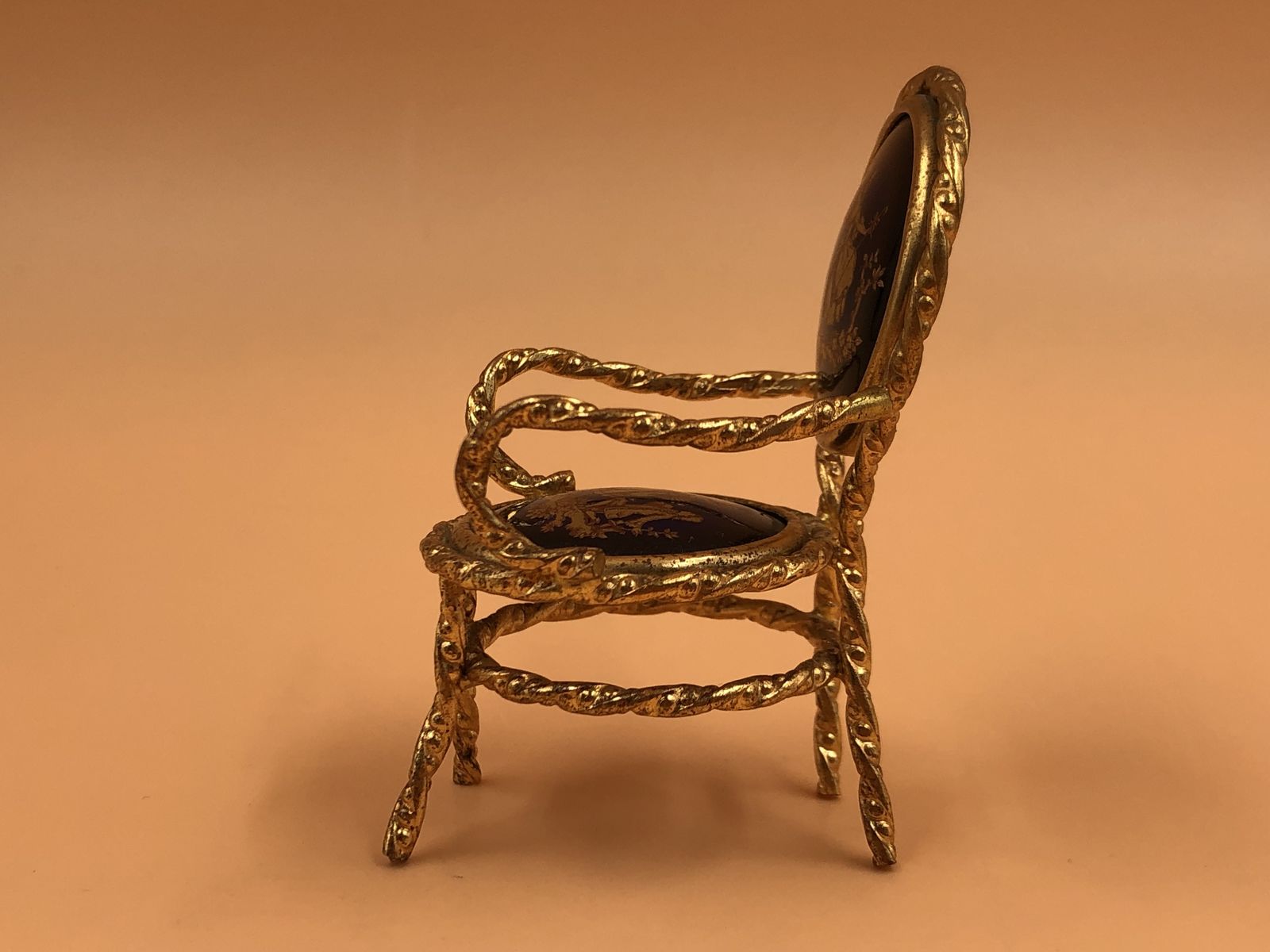 Limoges Fragonard Porcelain France Miniature Furniture Set With Courting Couple. photo vintage