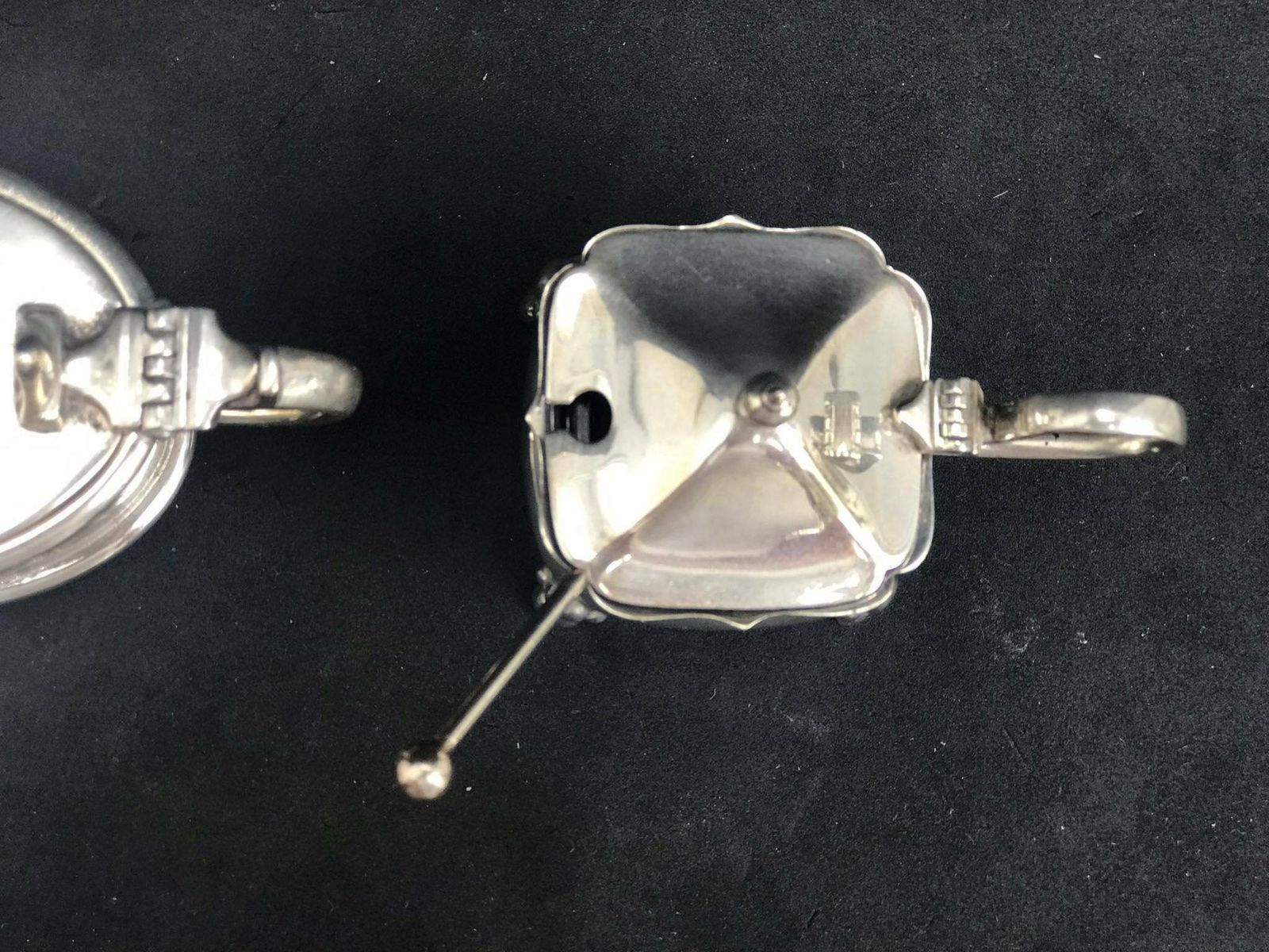 Victorian Salt And Pepper Cellars With Lid And Glass Insert Condiment Set Gift For Couple Wedding Antique Gift English Silver Plated photo 150.0