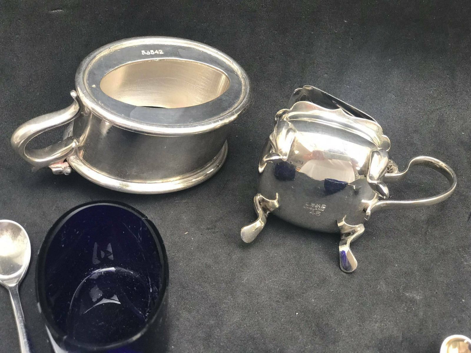 Victorian Salt And Pepper Cellars With Lid And Glass Insert Condiment Set Gift For Couple Wedding Antique Gift English Silver Plated photo vinterior