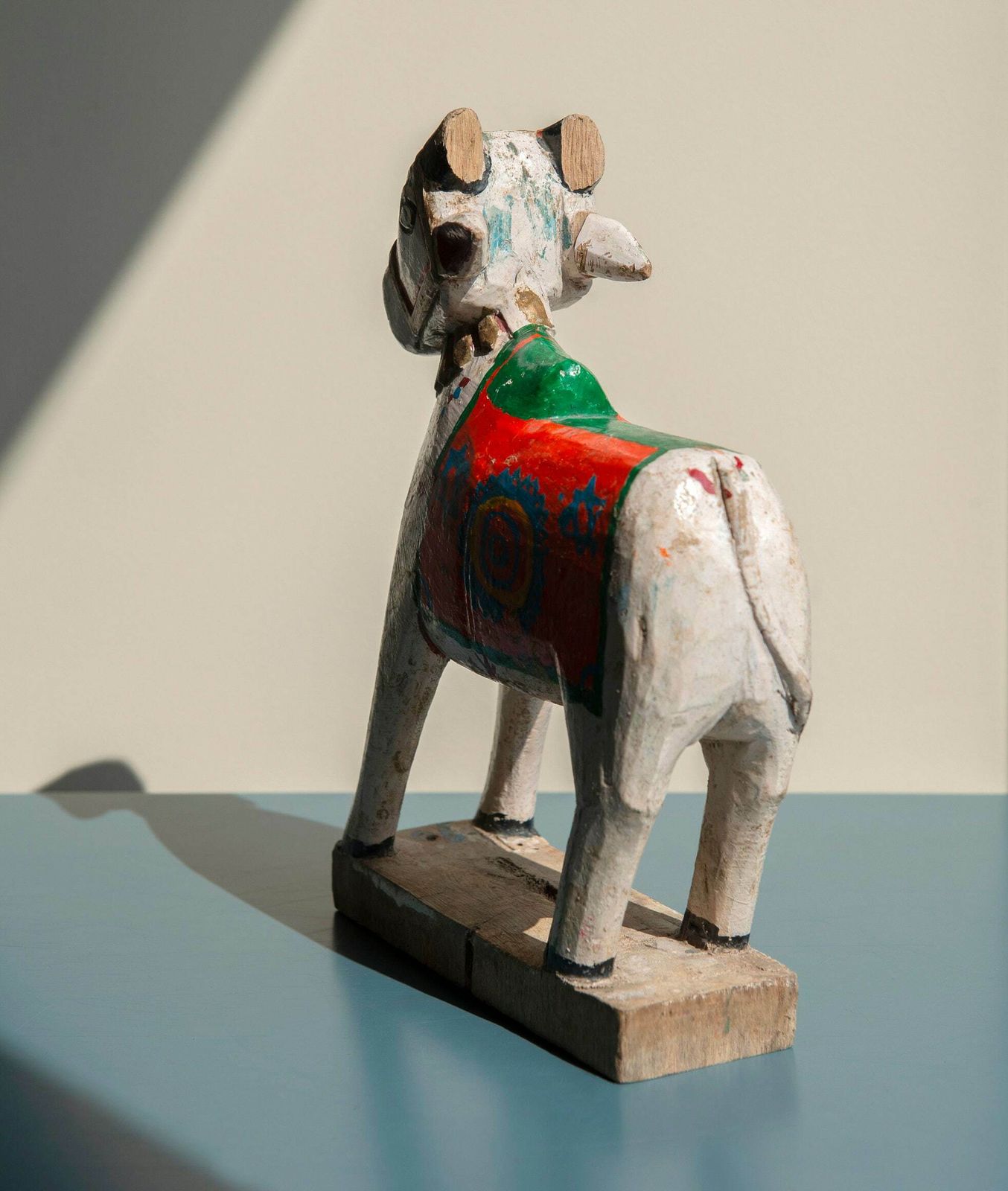 Antique Indian Nandi Cow, Carved Wooden Statue, Folk Art, Decorative Bull Figurine, Made In India, Old Hand Painted Colorful Toy photo 185.0