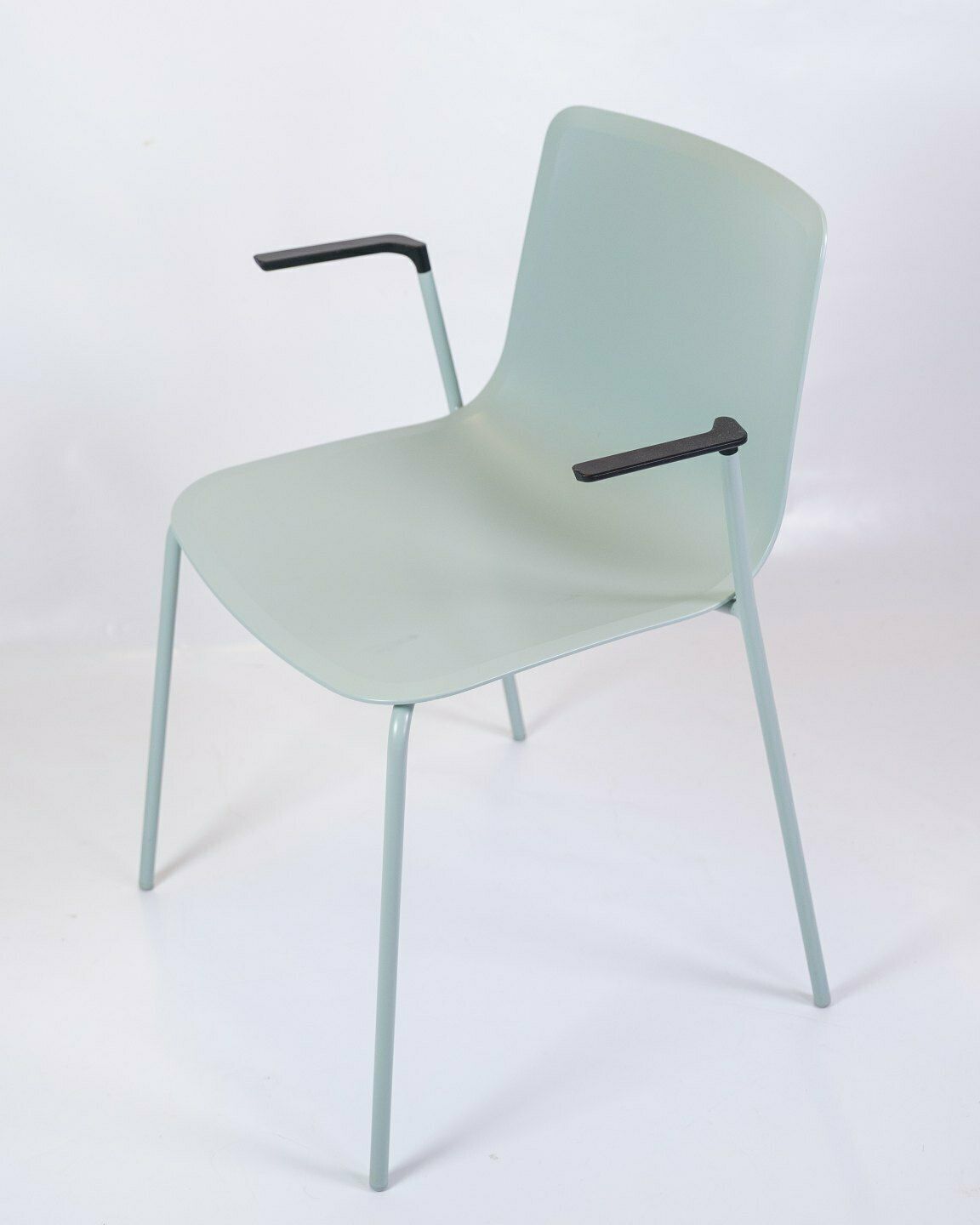 Set Of 6 Pato Chairs Lacquered In Blue With Black Armrests By Hee Willing & Ludvik For Fredericia Furniture photo for sale
