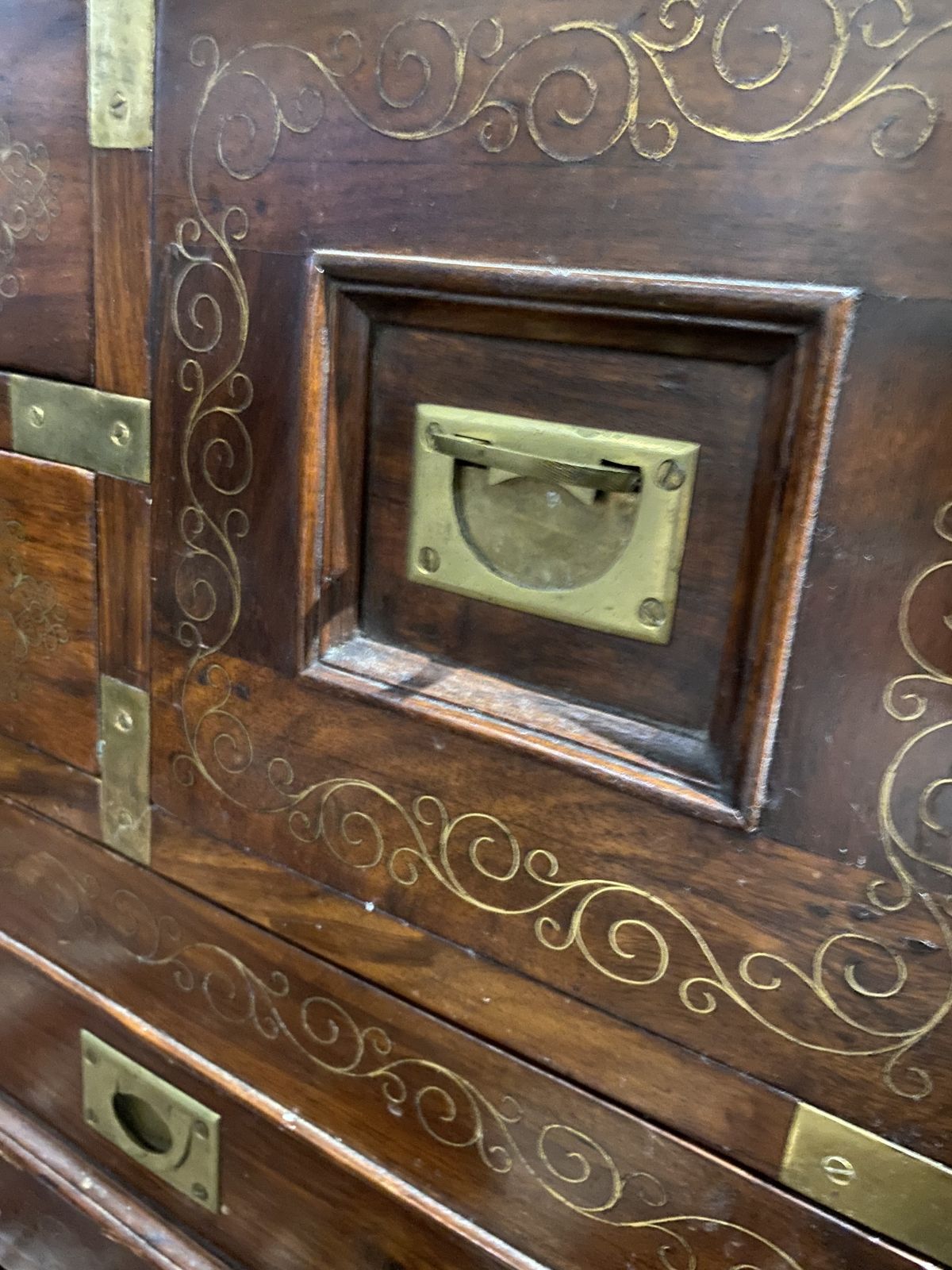 Mahogany Chest Of Drawers With Brass Inlay
