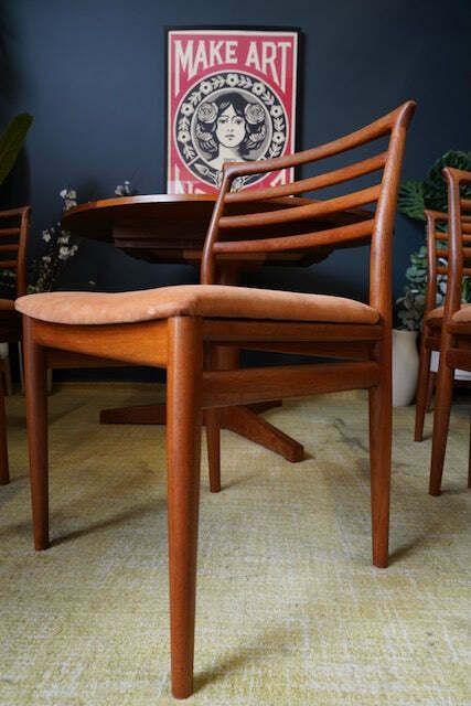photo vinterior Mid Century Danish Extendable Teak Dining Table With 6 Erling Torvits Chairs
