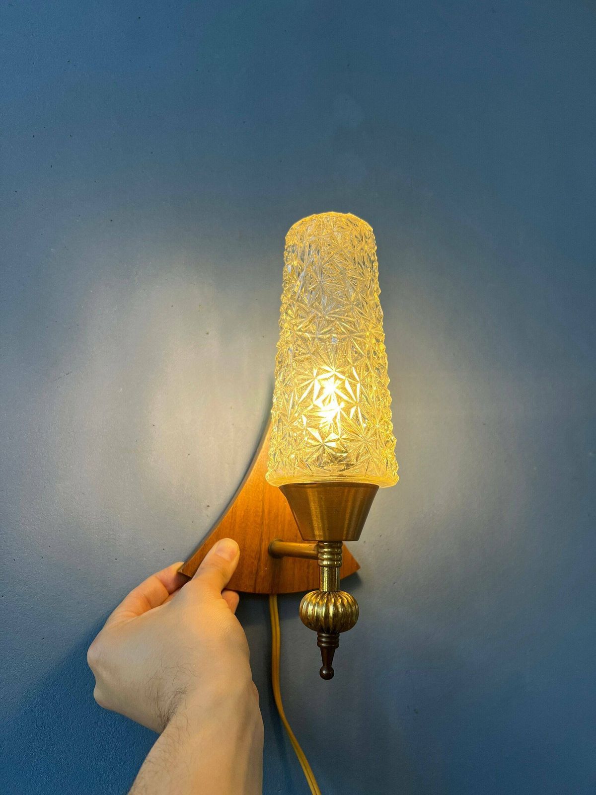 Vintage Teakhouten Wandlamp Met Helder Glas
