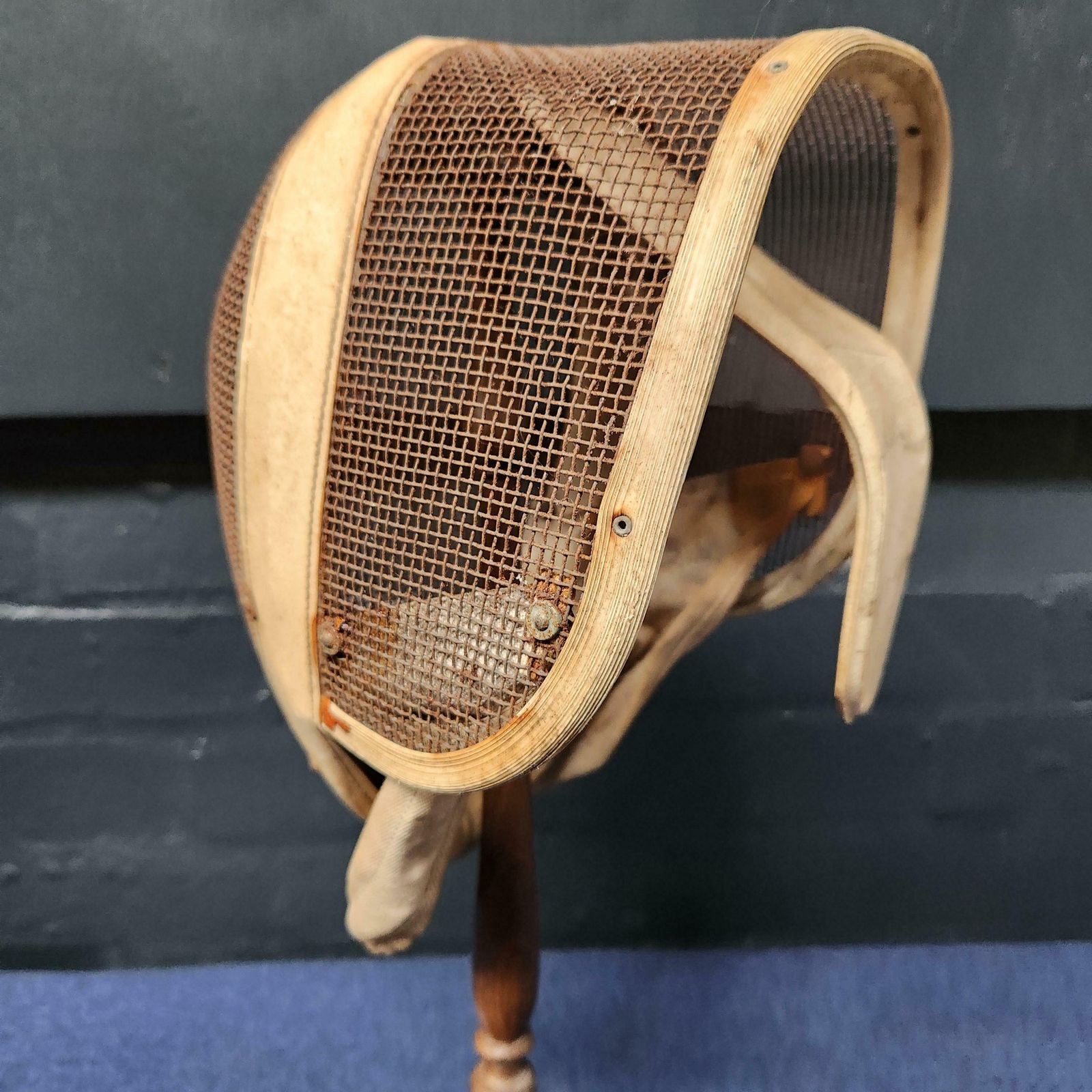 Leon Paul Vintage Fencing Mask photo 115.0