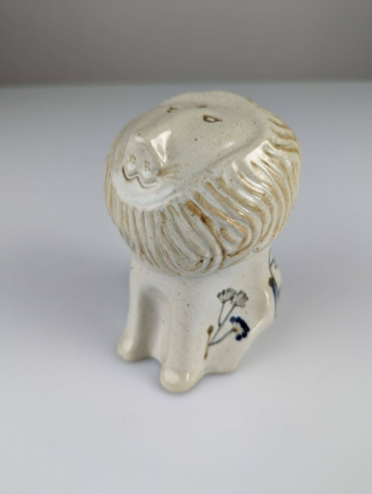 photo furniture Ceramic Lion In Stoneware From The Aso Factory By Antonio Salvador Orodea 1980s