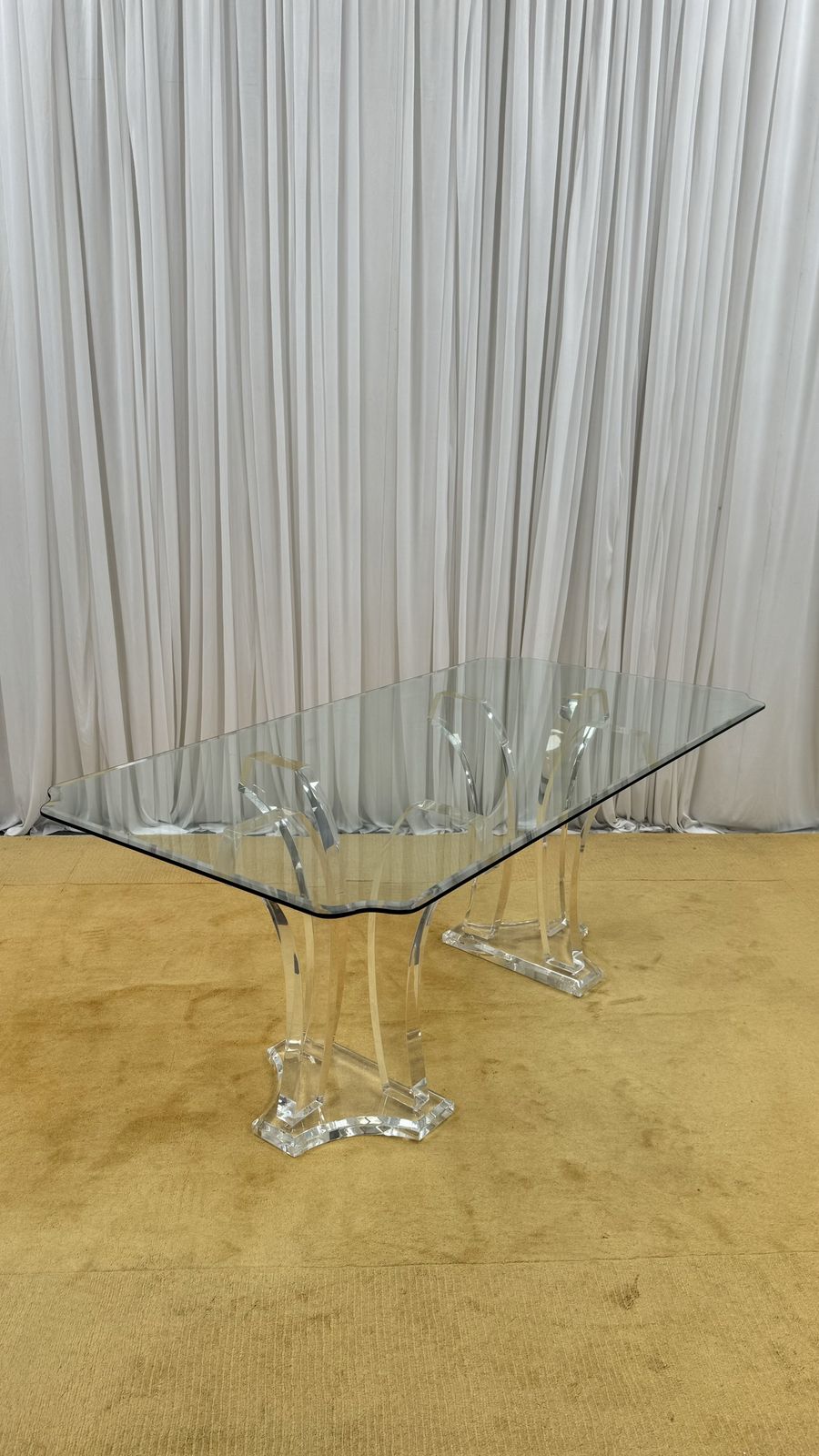 photo vintage Lucite & Glass Dining Table By Jeffrey Bigelow, 1980's, USA.
