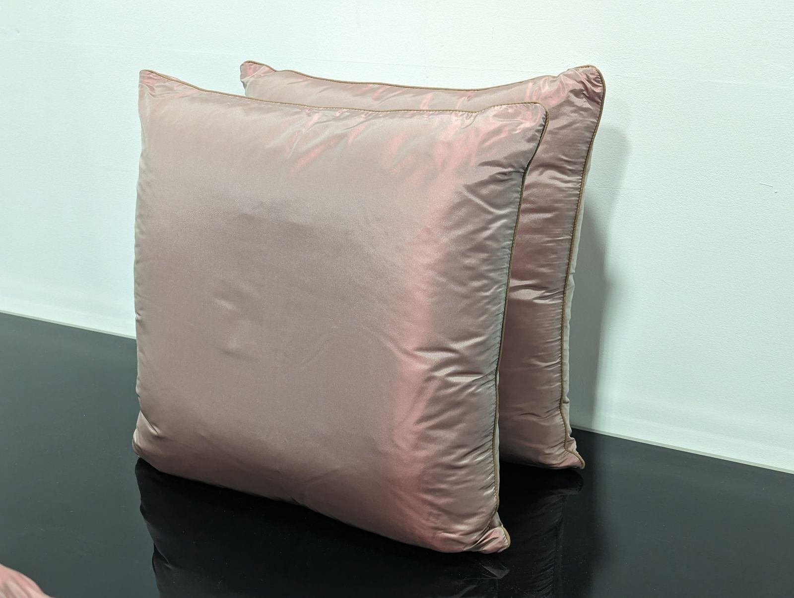 photo furniture Satin Pink Cushions X4