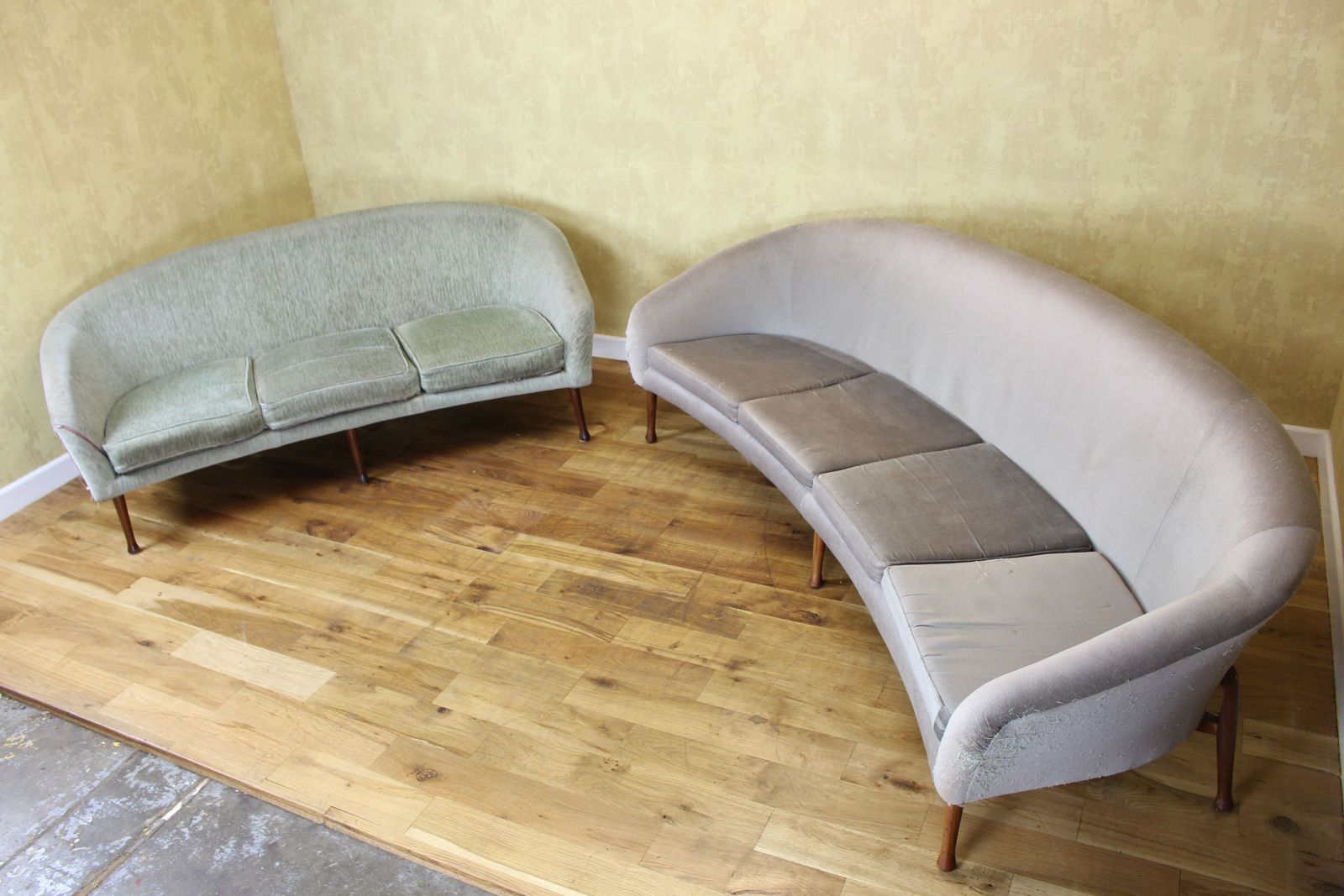 Guy Rogers 3 Seat Frisco Bay Sofa Upholstered To Order photo furniture