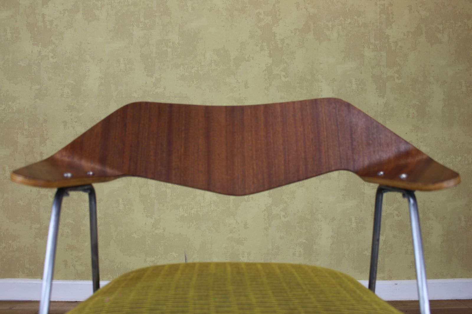 Hille Model 657 Chair By Robin Day photo Furniture