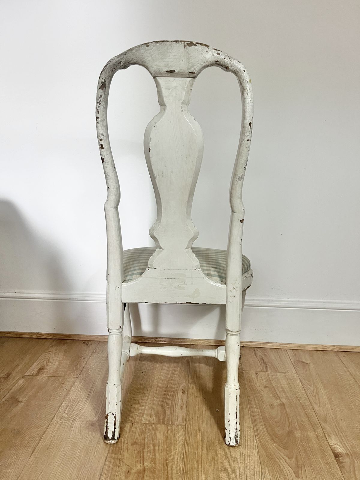 Four Antique Dining Chairs Of White Painted Wood And Upholstered. From The Late 1800's photo 1100.0