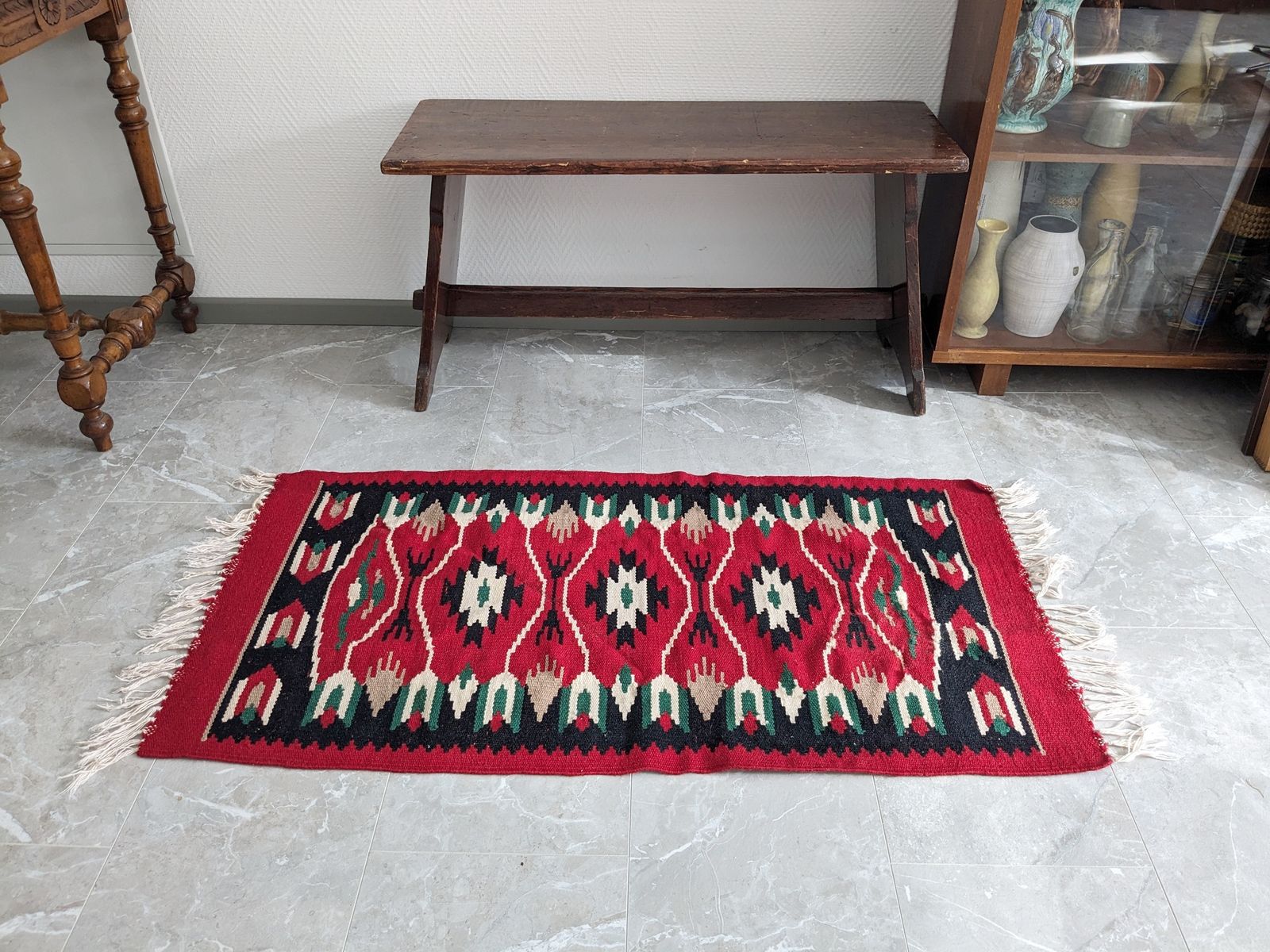 photo furniture Vintage Kilim Rug