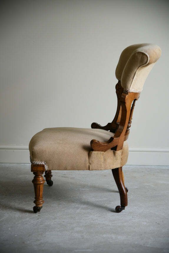 Victorian Occasional Bedroom Chair photo 225.0