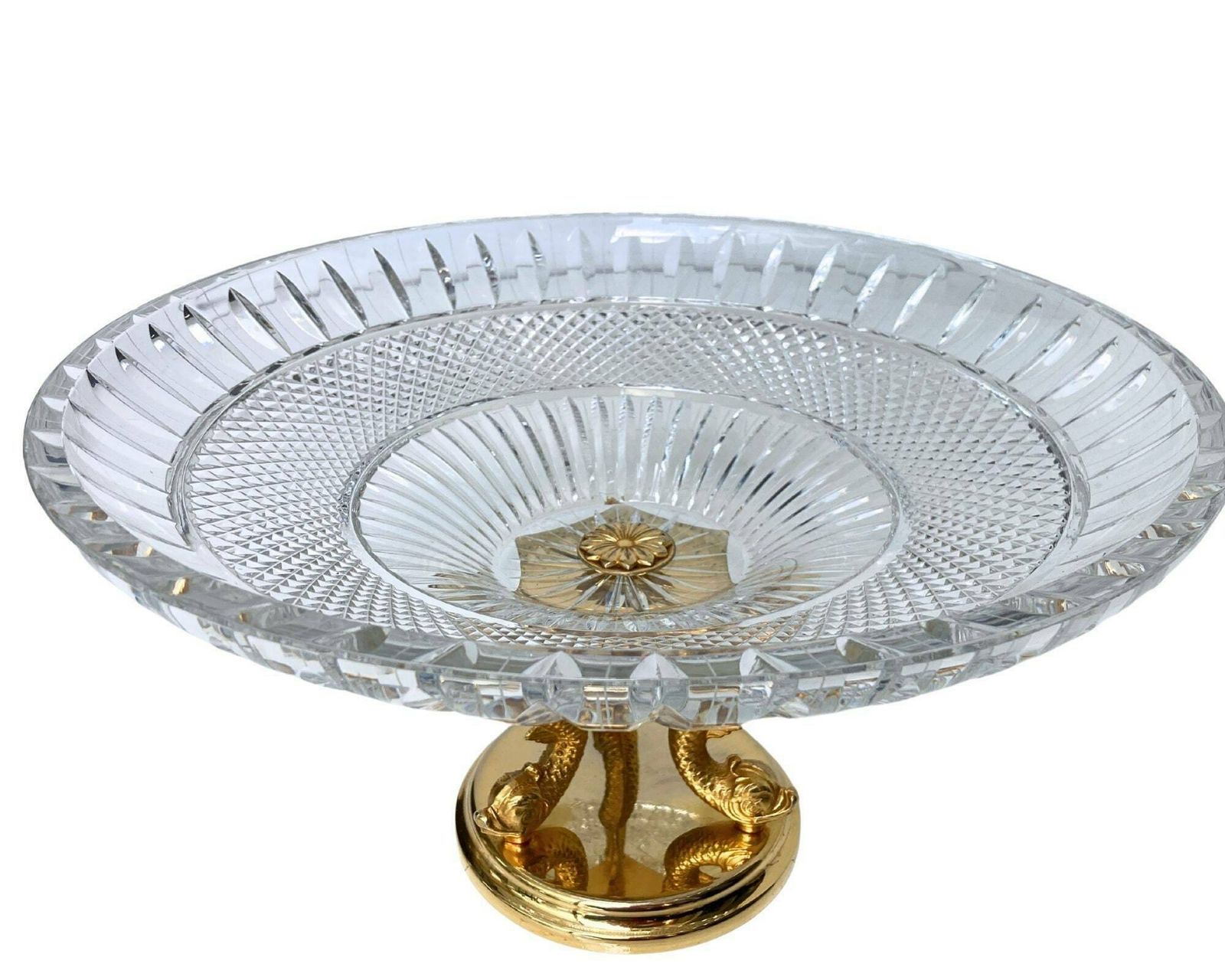 Franse Kristallen Schaal Op Voet | 1 Stuk | Surtout De Table | Dolfijnfiguren In Goud photo Woonaccessoires
