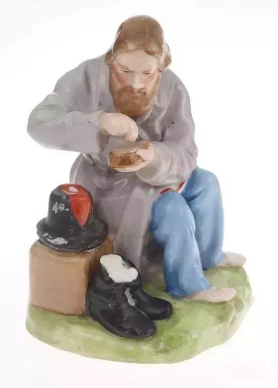 20th Century 20`s Russia Verbilki Porcelain Figure Man With Bread photo 1689.0