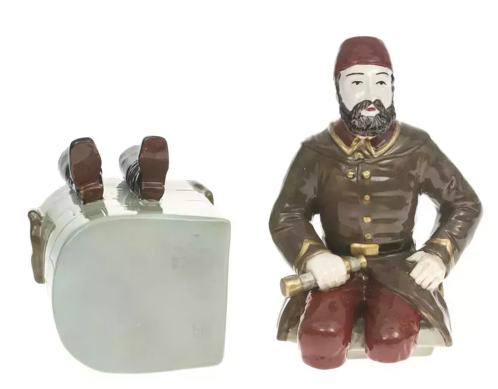 Faience Figurine   Utensil With Lid For Tobacco Osman Nuri Pasha photo 1268.0