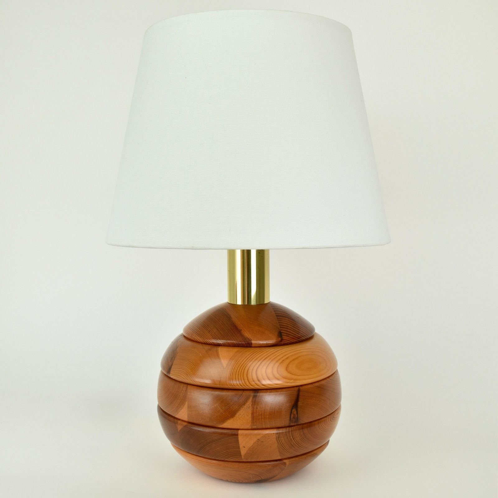 Mid Century Modern Wooden Sculptural Discs Table Lamp | Vintage Accent Light German Design Beehive Pine Wood Brass Mcm Midmod Architectural photo vintage