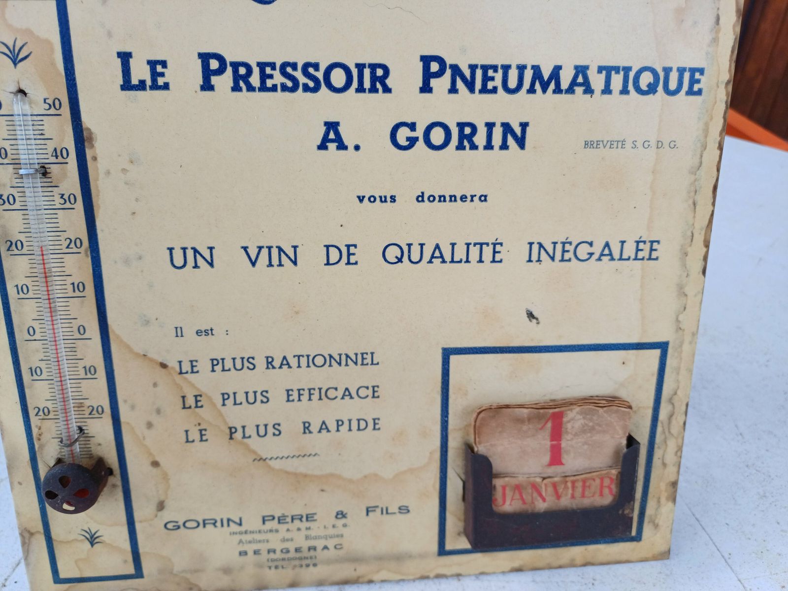 photo furniture Tole Plate Pub A.Gorin In Bergerac Calendar And Thermometer