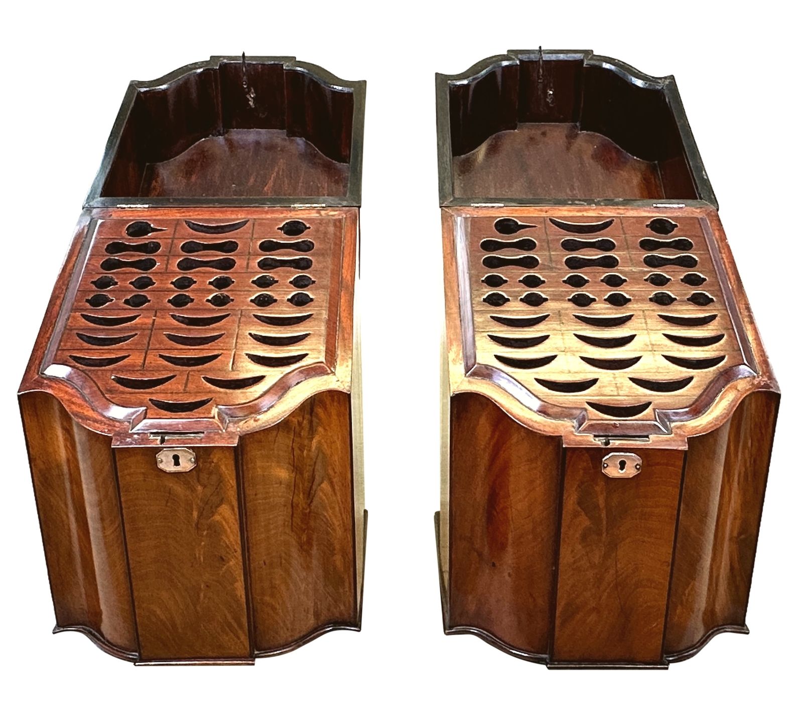Pair Of Georgian Mahogany Knife Boxes (England, Circa 1770) photo 4500.0