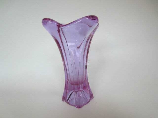 Murano/Czech Colour Changing Pink Alexandrite Sommerso Art Glass Bud Vase 1970's