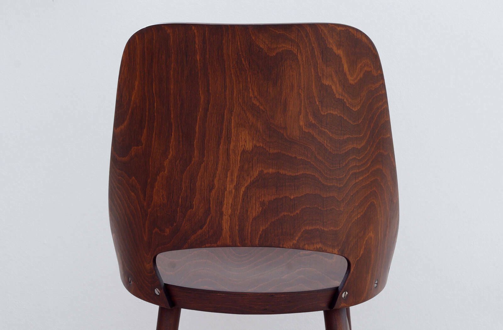 photo vintage Set Of 8 Dining Chairs By Radomir Hofman For Ton, Model 514, Beech Veneer