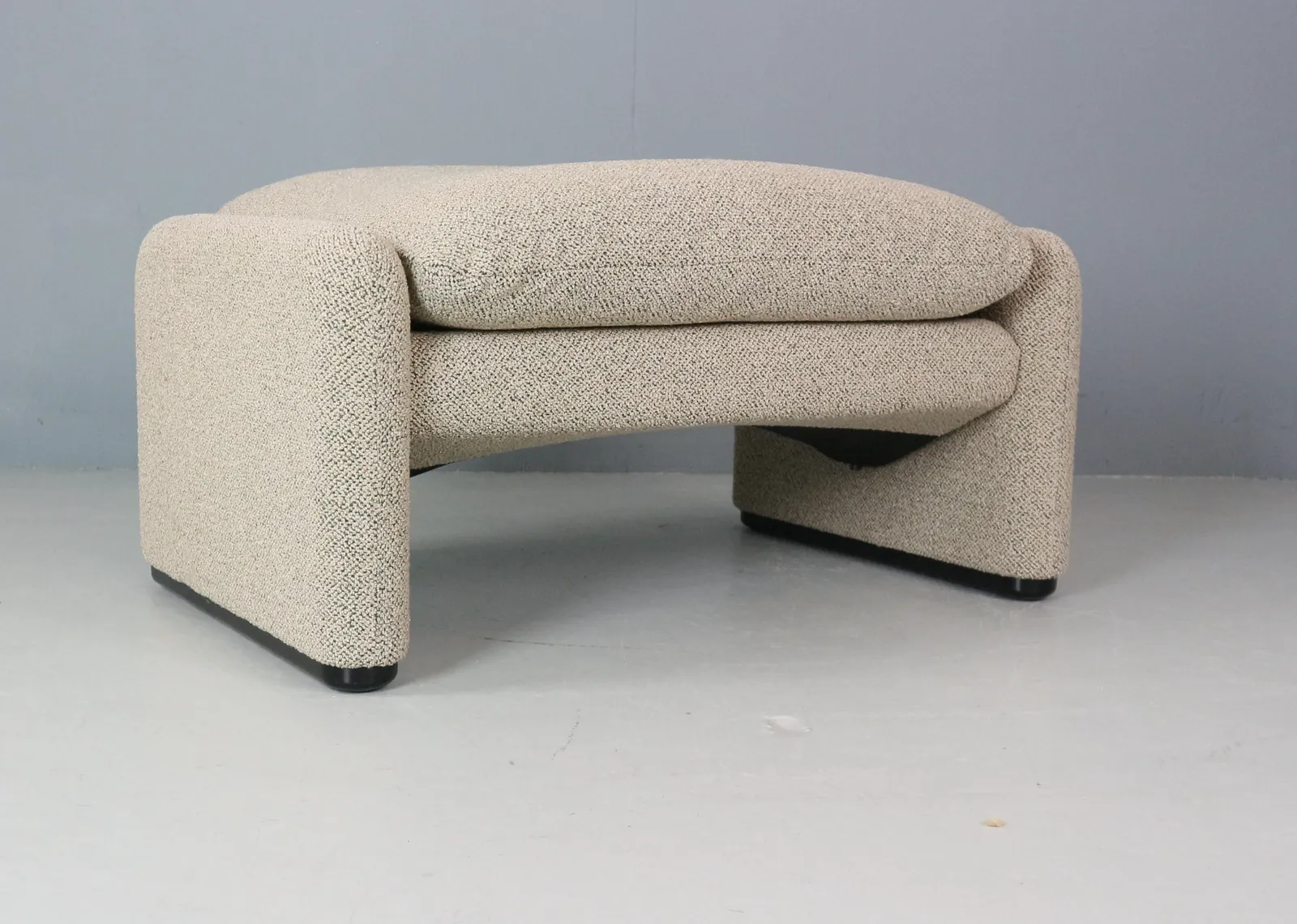 Vico Magistretti "Maralunga" 3 Seater And Footstool Re Upholstered For Cassina photo furniture