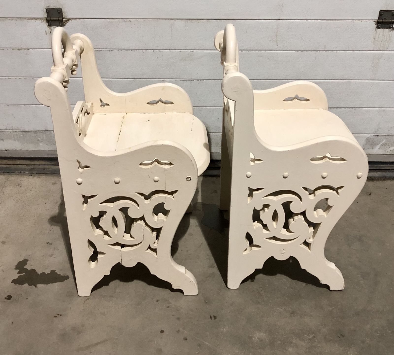 photo vinterior Two Antique Painted Hall Chairs In The Manner Or Richard Bridgens