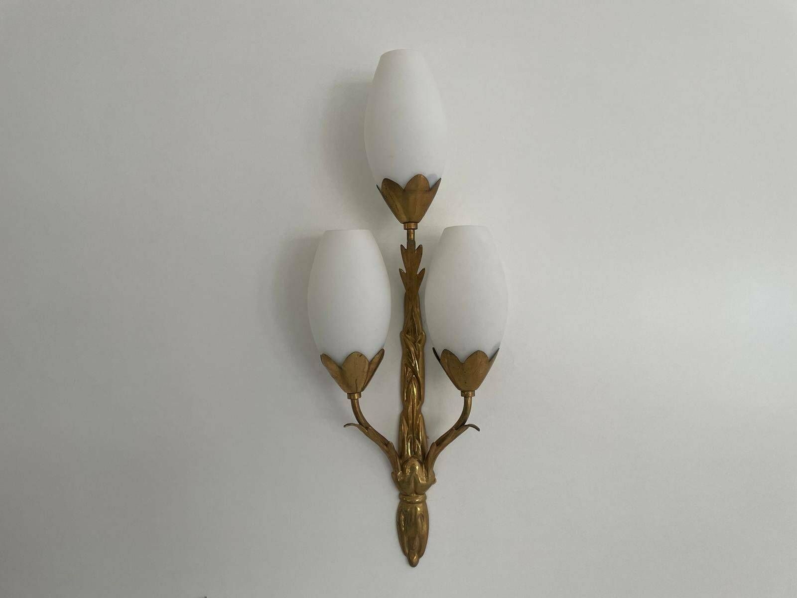 Exclusive Italian Tulip Design Triplet Glass Shade And Brass Body Luxurious Wall Lamp, 1960s, Italy photo for sale
