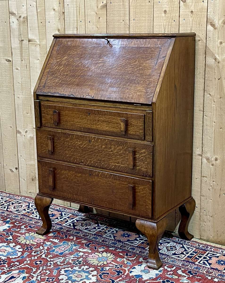 English Speed Bump Desk In Oak And Leather, From The 1950s photo for sale