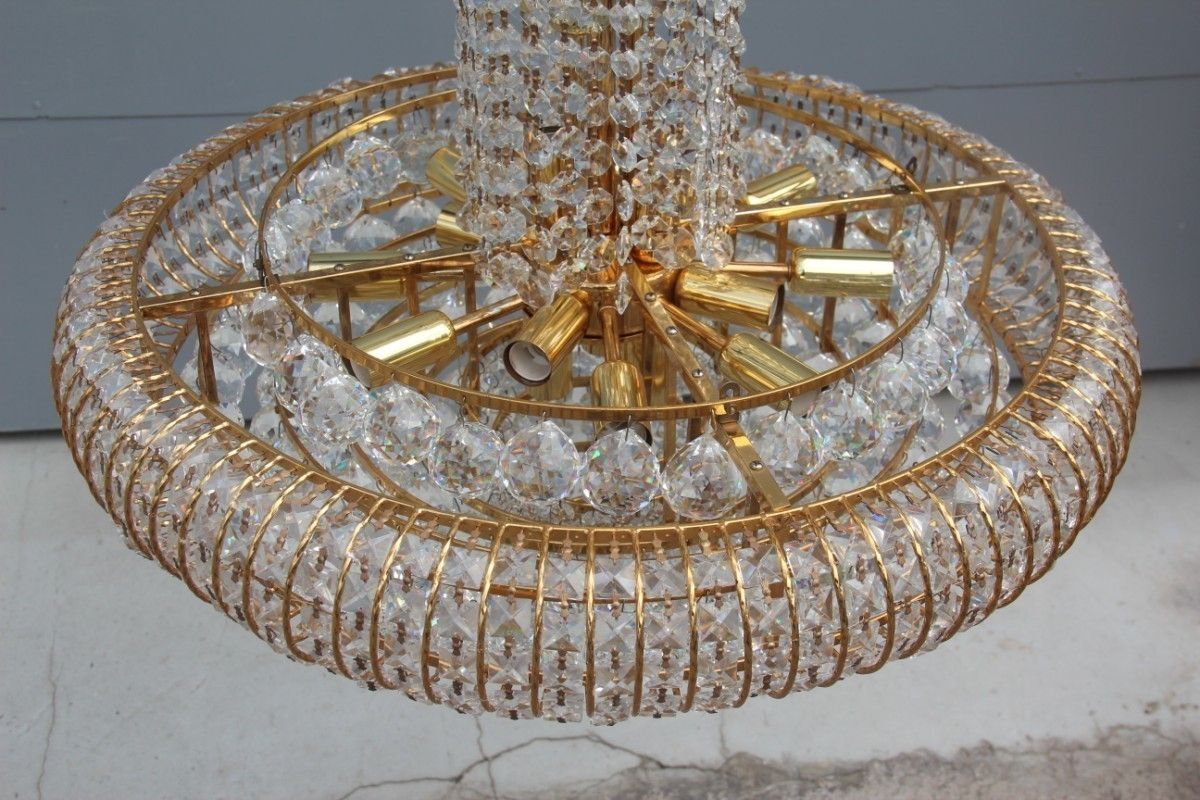 Precious Elegant Italian Chandelier Of 1970 Structure In Gilded Brass  Swarovski Crystals photo buy