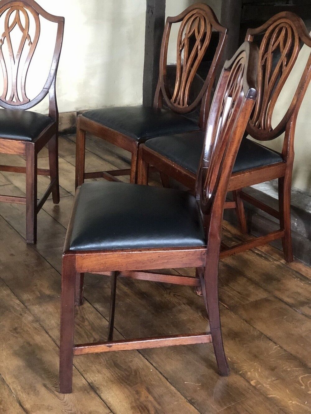Rare Original Georgian Antique Black Genuine Leather Early Hepplewhite Country Chairs 1700 C Set Of 4 photo 650.0