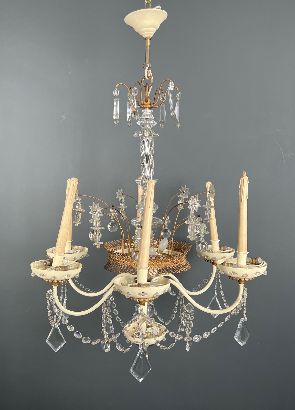 photo vinterior Chandelier In Lacquered And Gilded Sheet Metal And Crystals From Maison Baguès. Circa 1940