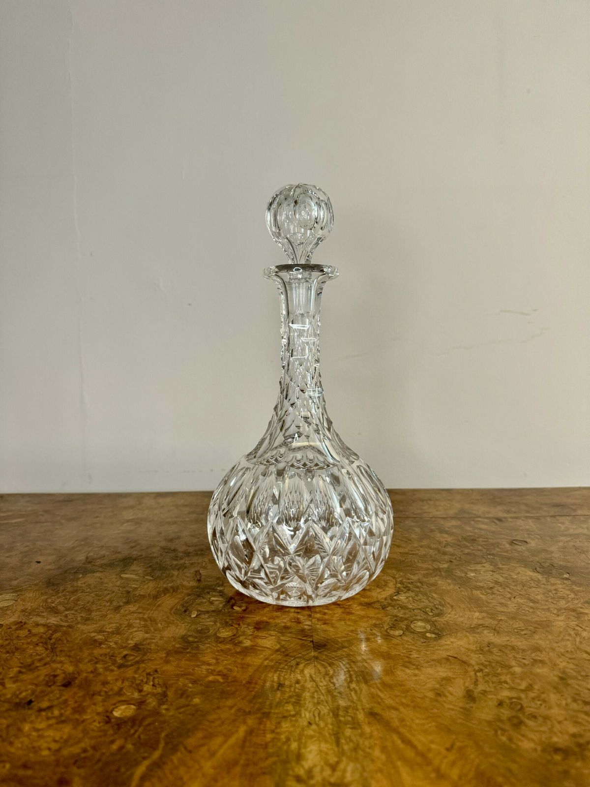 Wonderful Quality Edwardian Cut Glass Decanter photo for sale
