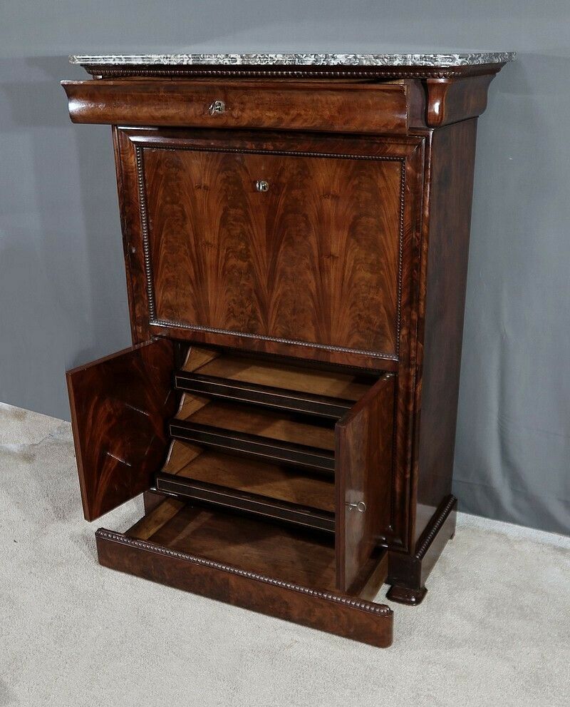 photo vintage Small Mahogany Veneer Secretary, Restoration Period – Early 19th Century