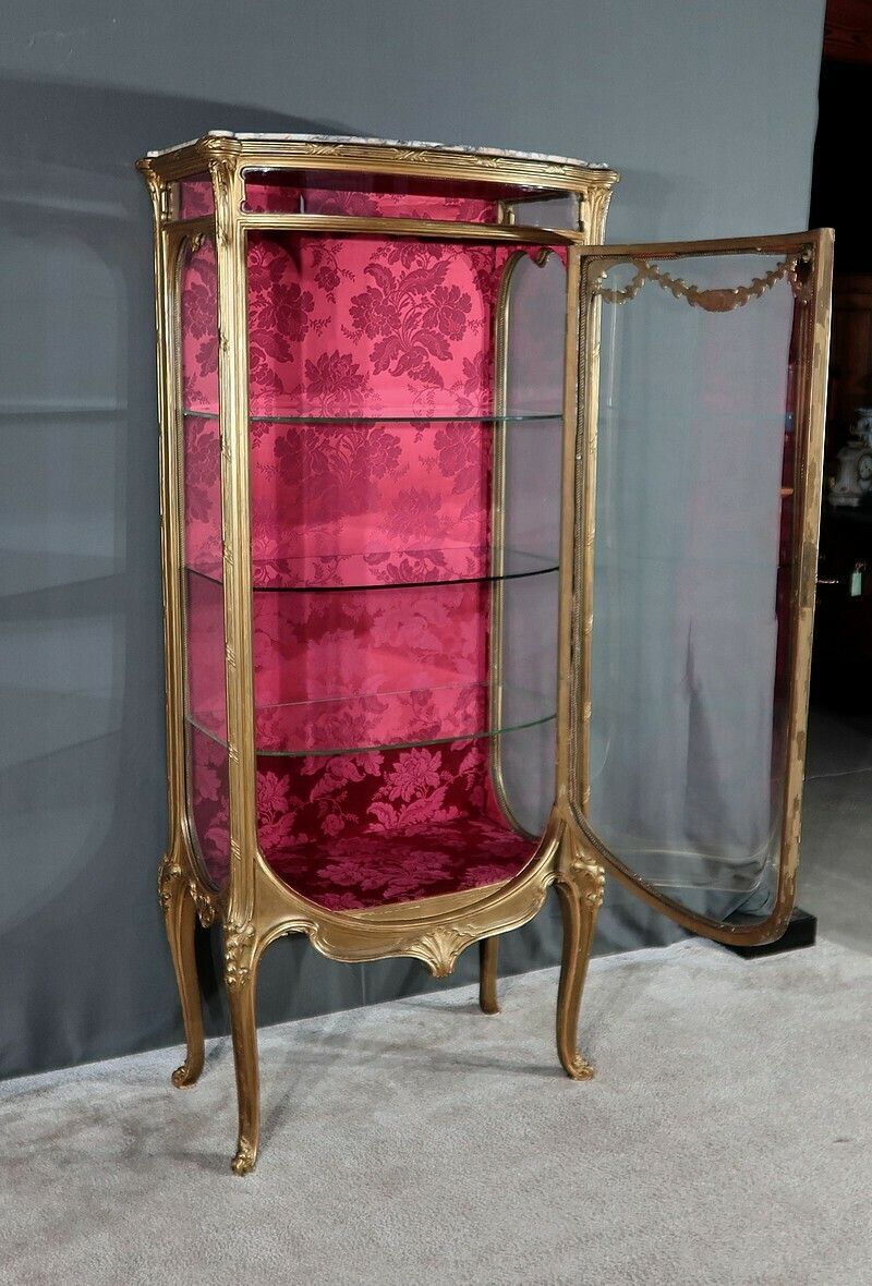 Curved Display Cabinet In Gilded Wood, Transition Louis XV Louis XVI – Early 20th Century photo for sale