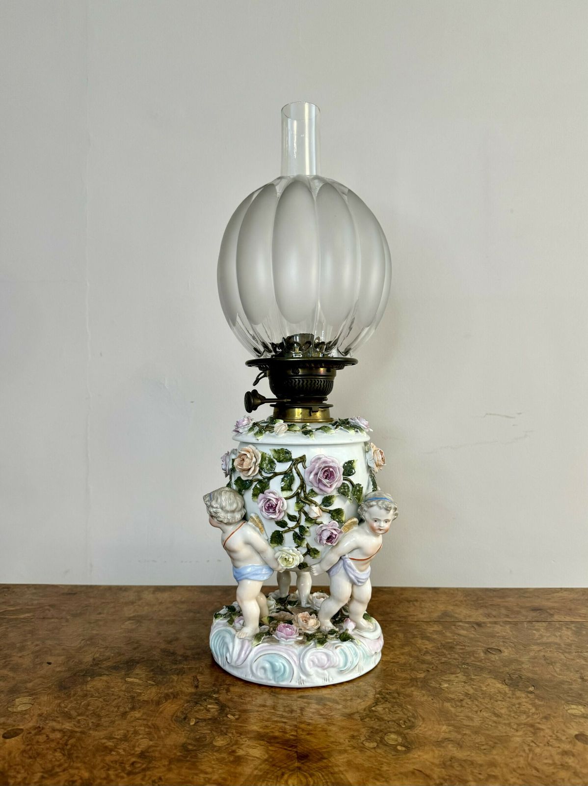 Outstanding Quality Antique Sitzendorf Porcelain Oil Lamp photo Lighting