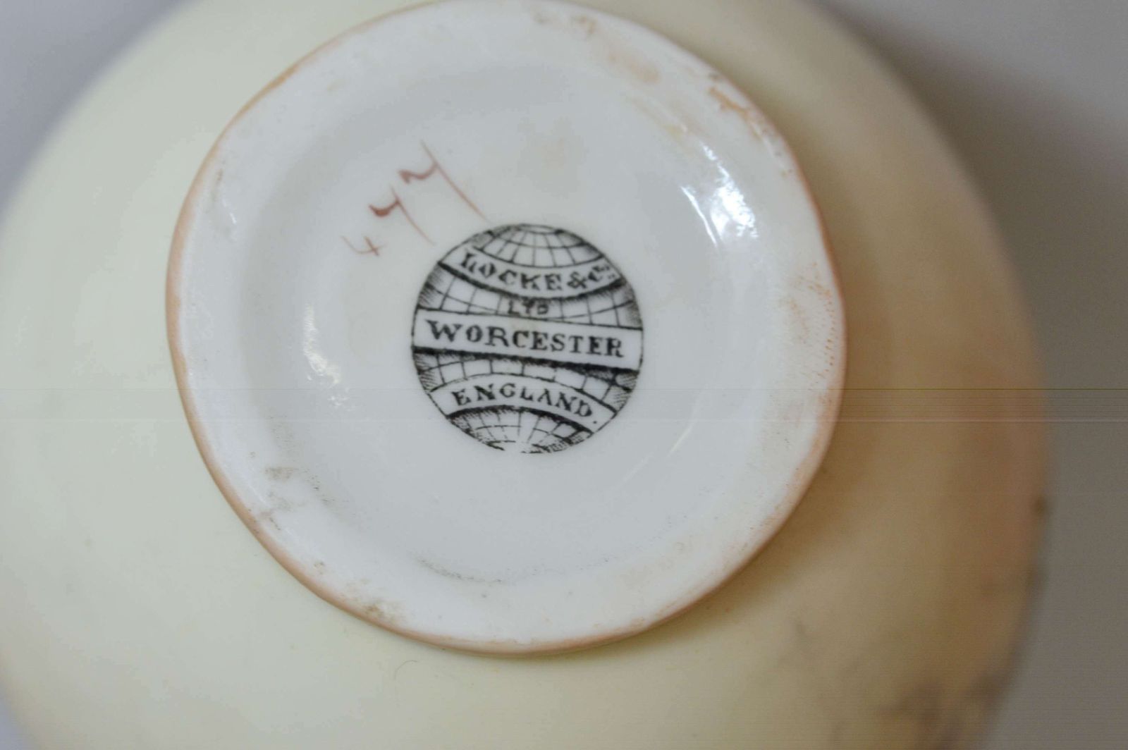 Locke & Co Worcester Vase  1898 1902   Painted Bird And Blossom photo vinterior