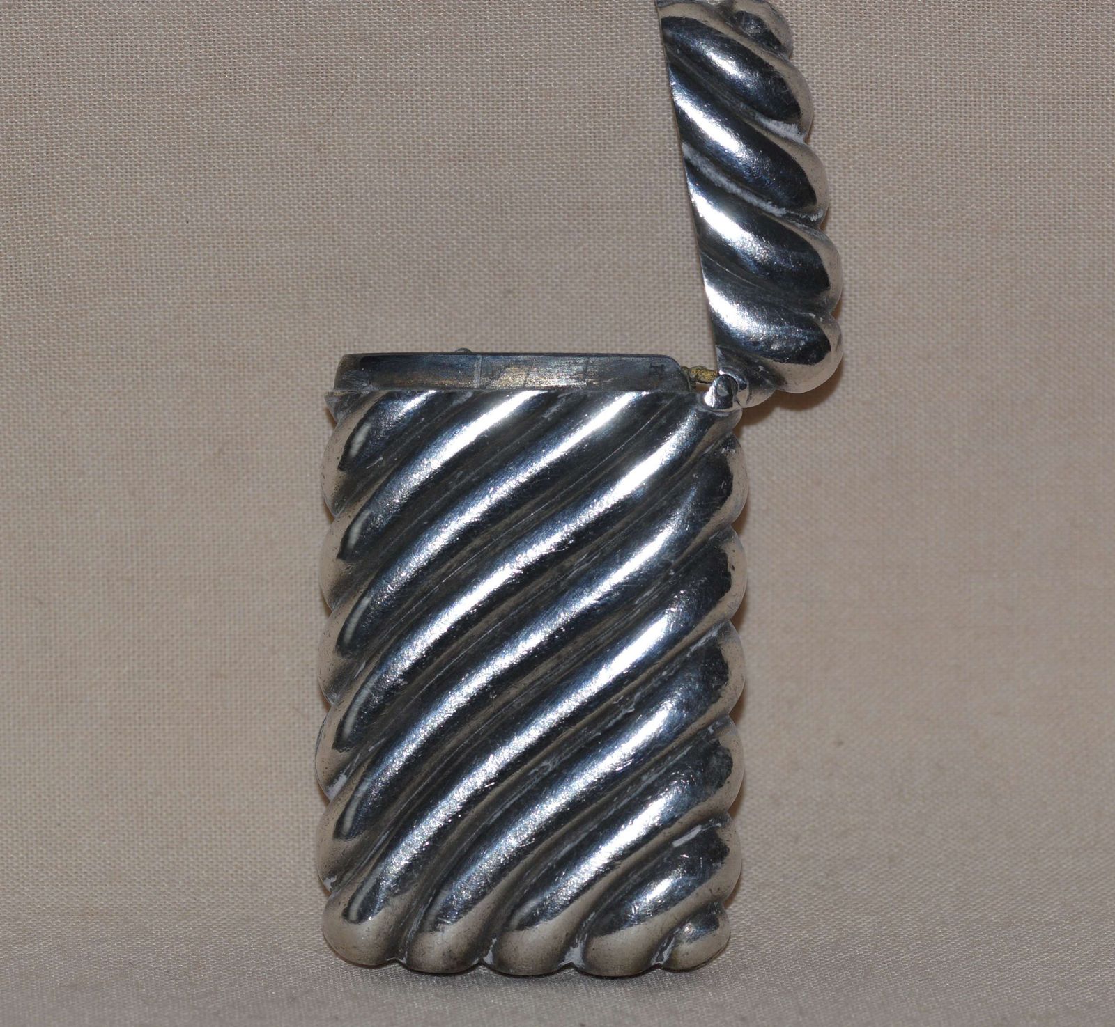 Early 20th Century Silver Vesta Case By William Neale Of Birmingham photo for sale