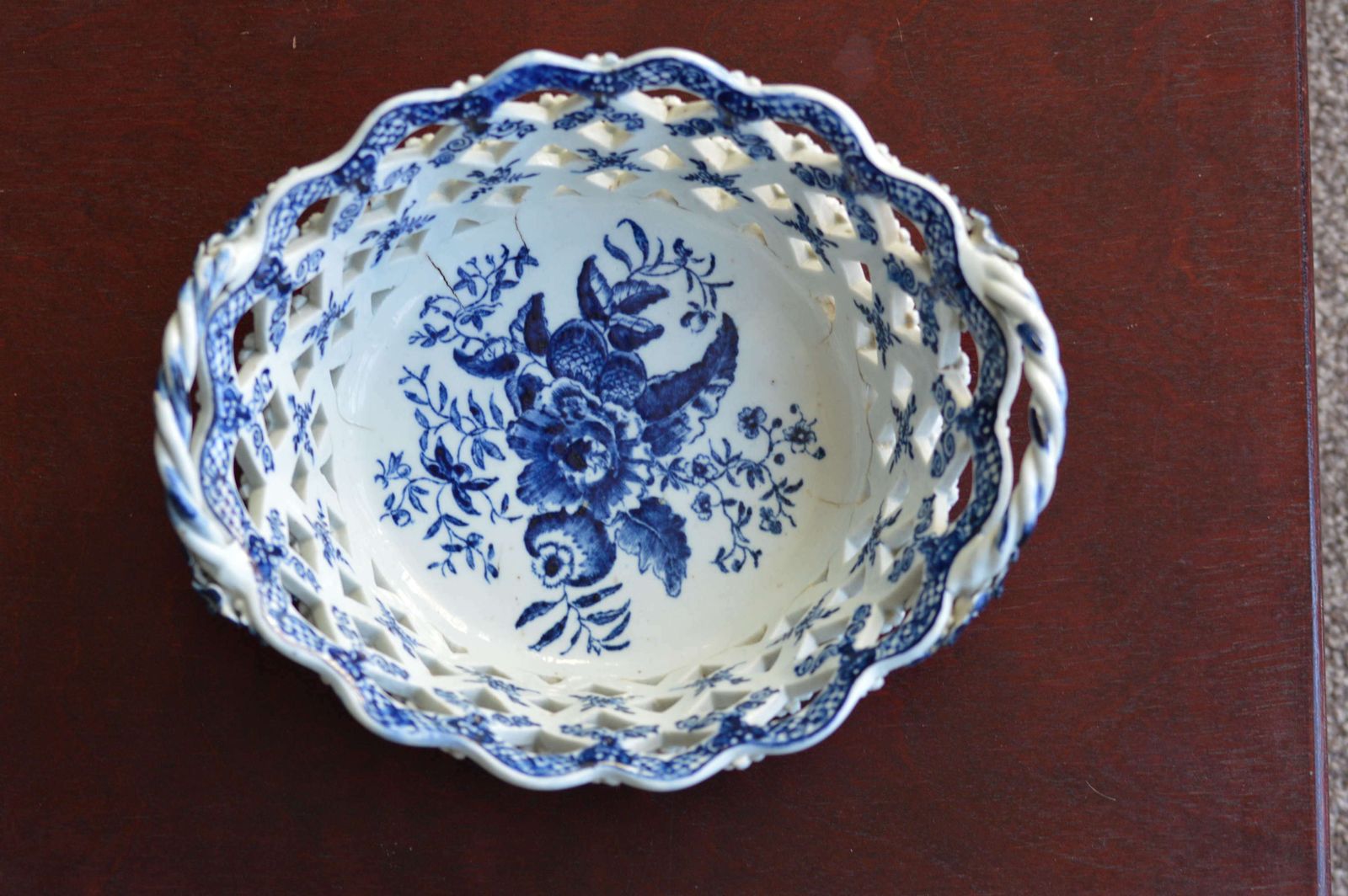 A Delightful Lowestoft, Porcelain Blue And White 'Fir Cone Pattern' Ba photo for sale