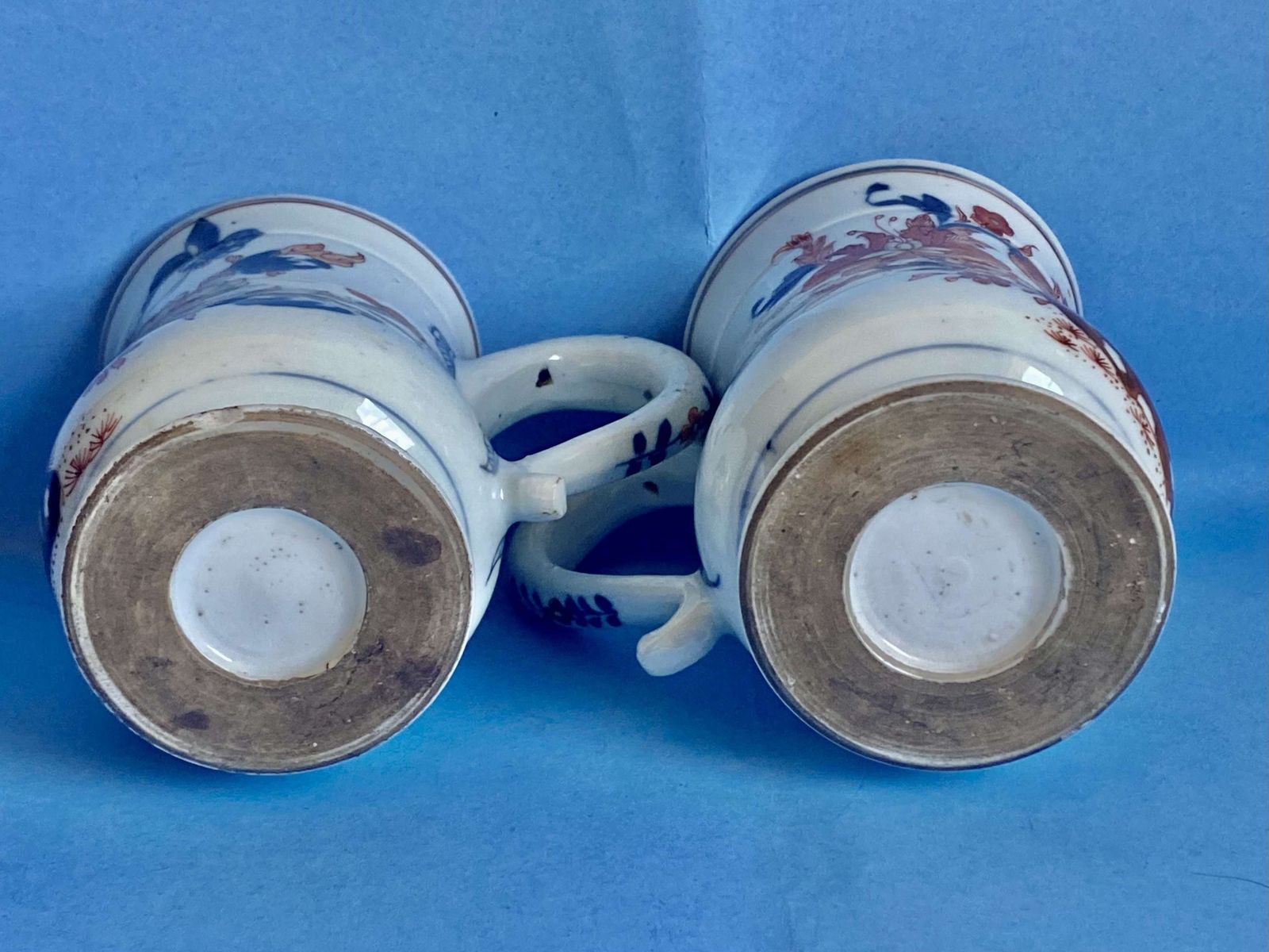A Pair Of 18th Century Chinese Imari Porcelain Tankards photo vinterior