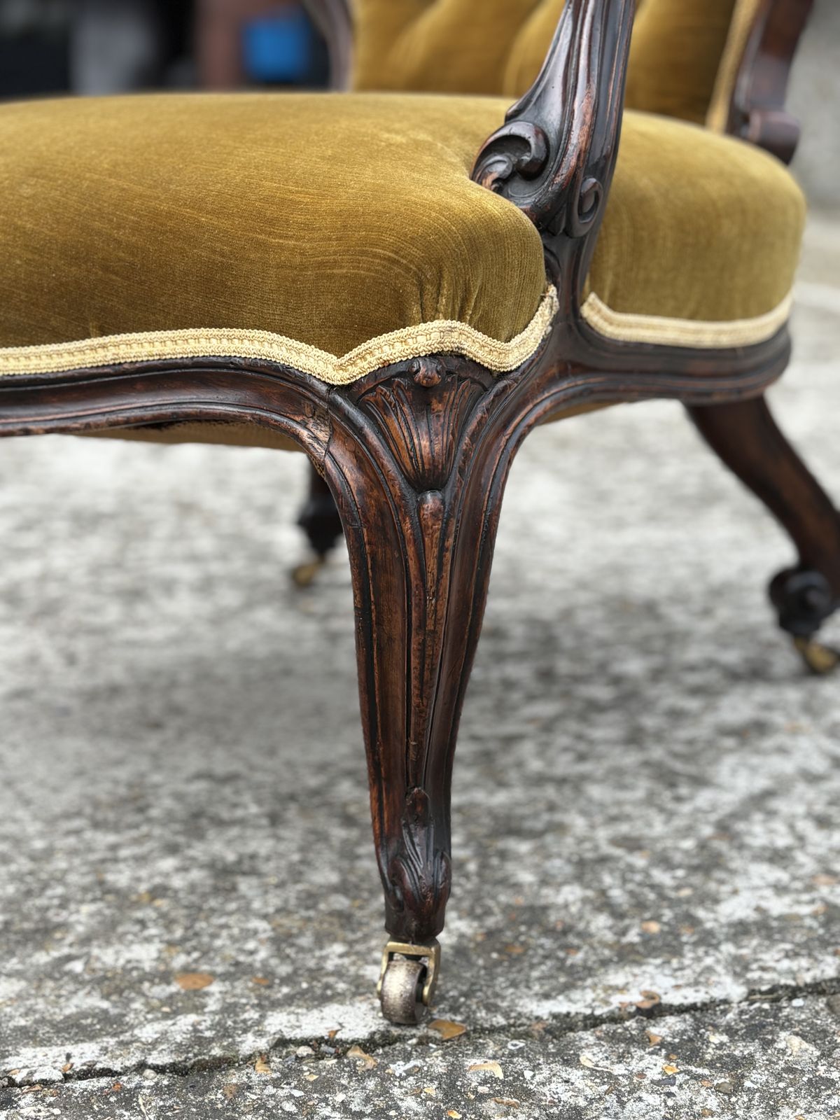 photo furniture Mid 19th Century Victorian Period Carved Mahogany Armchair