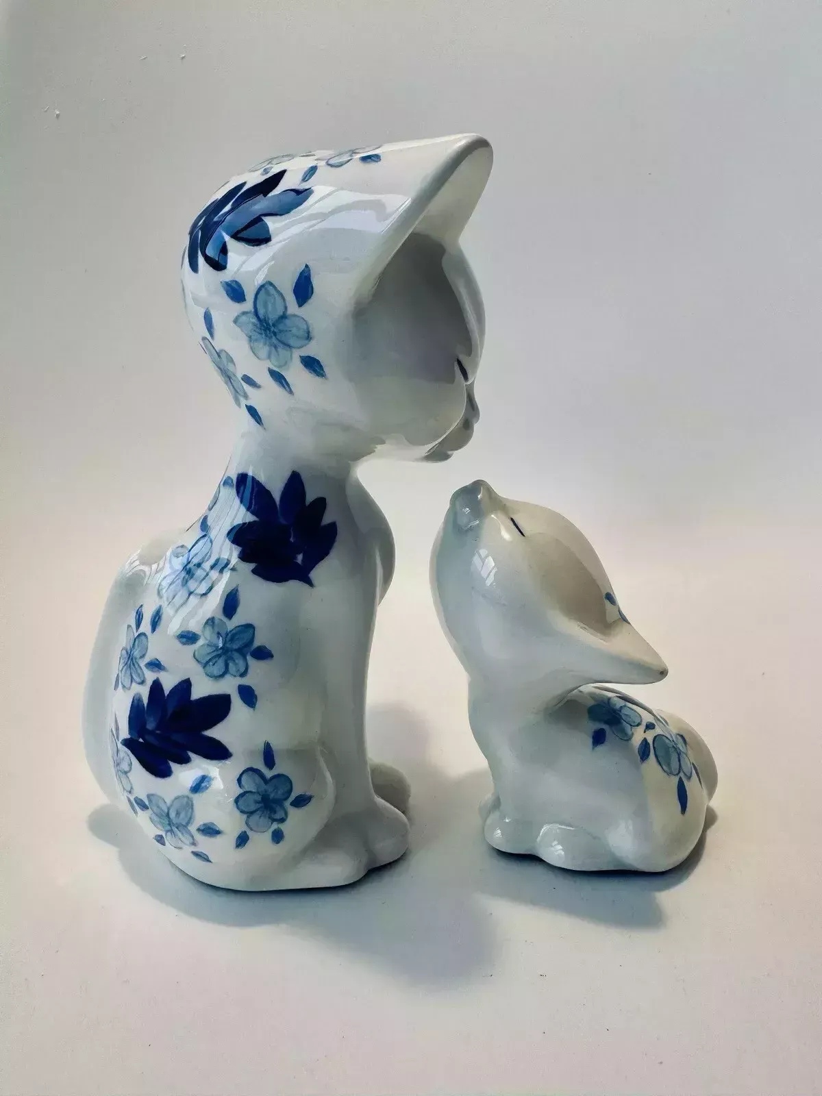 75.0 Mid Century Mcnees Cat And Kitten Figurines Hand Painted By Sandra Palmer photo