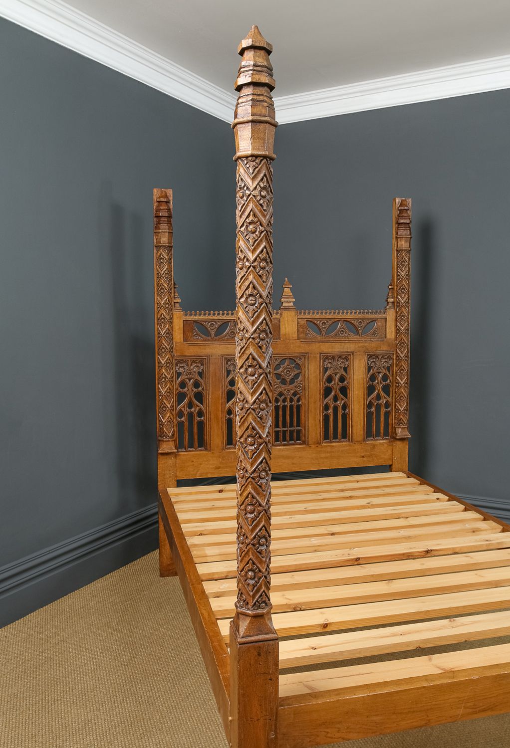 English 16th Century Gothic Pugin Style 5ft King Size Oak Carved  Bed (Circa 1930) photo for sale