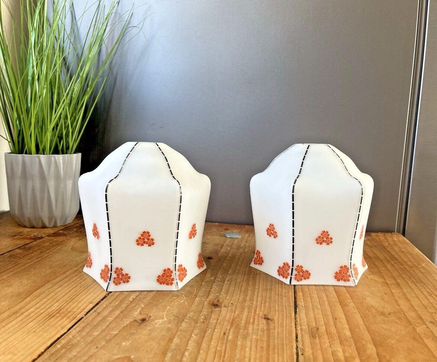 1 Lovely Art Deco Orange Floral Glass Light Lamp Shade Supastone Czechoslovakia photo furniture