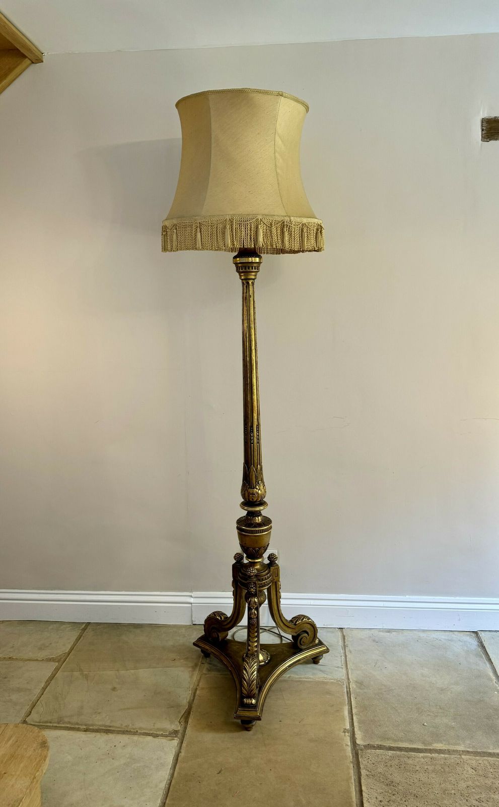 Outstanding Quality Antique French Carved Gilded Standard Lamp photo for sale
