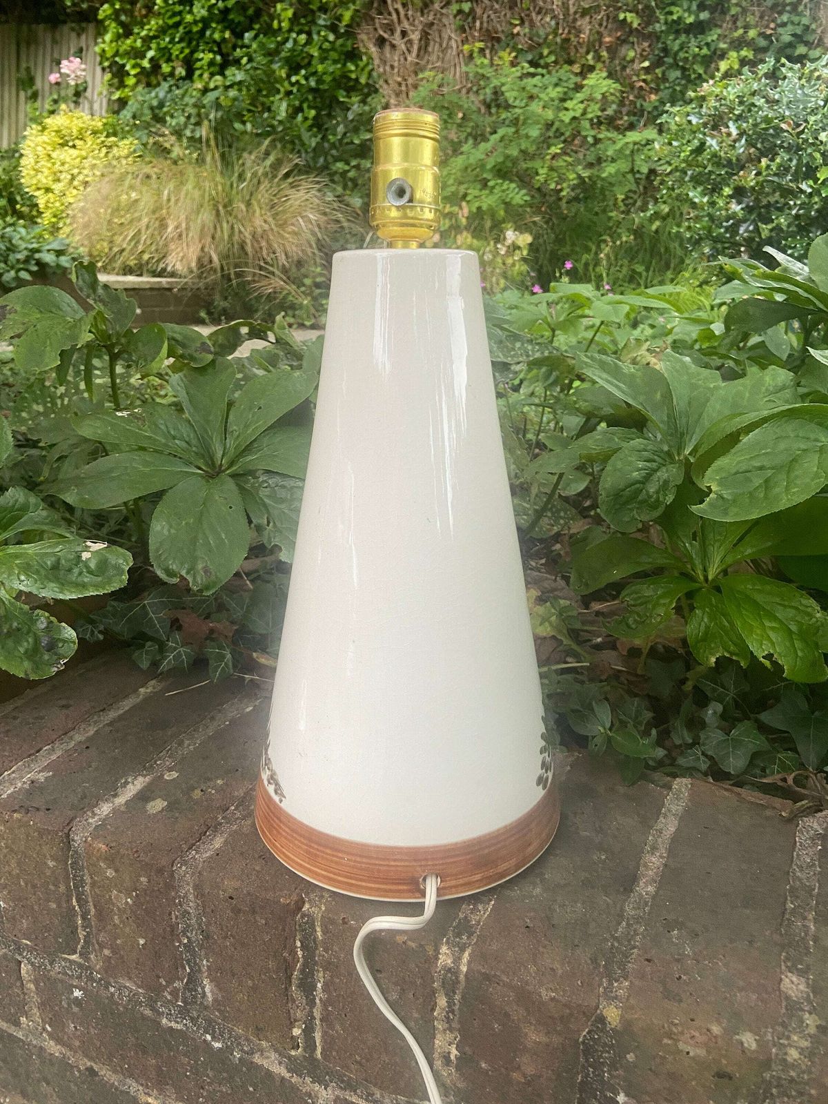 1970s Retro Jersey Pottery Large Table Lamp Of A Wide Eyed Boy Character   Delightful Working Condition photo vinterior